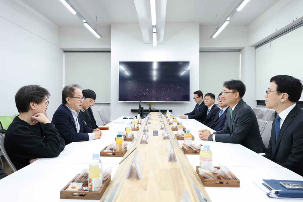 대덕연구개발특구 산업현장 방문 이미지2